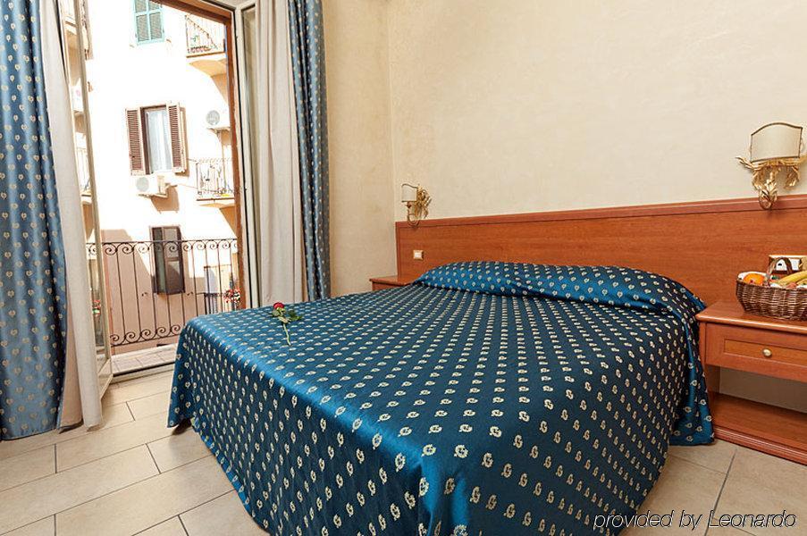 Cesar Palace Guesthouse Ρώμη Δωμάτιο φωτογραφία