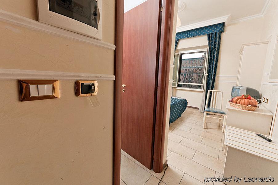Cesar Palace Guesthouse Ρώμη Δωμάτιο φωτογραφία